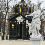 Rzeźba 
 w ogrodzie Pałacu Branickich