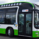 Zielono-biały autobus Białostockiej Komunikacji Miejskiej