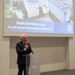 Prezydent Tadeusz Truskolaski przemawia podczas otwarcia Centrum Kształcenia Zawodowego