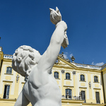Rzeźba w ogrodzie Pałacu Branickich