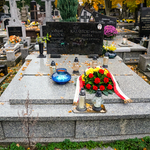 Kwiaty na grobie Wiesława Kazaneckiego, złożone w imieniu Prezydenta Miasta Białegostoku
