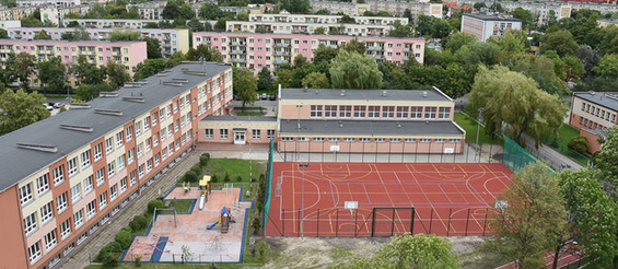 Boisko Szkoły Podstawowej Nr 15 im. Marii Skłodowskiej-Curie w Białymstoku