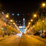 Ulica Lipowa oświetlona nocą