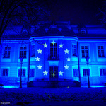 Pałacyk Ślubów podświetlony w barwach Unii Europejskiej
