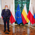 Prezydent Tadeusz Truskolaski wygłaszający przemówienie podczas uroczystości