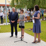 Dyrektorka placówki przemawia podczas uroczystości