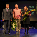 Prezydent Tadeusz Truskolaski, Piotr Janicki i Joanna Bociąg na scenie