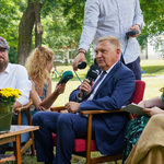 Prezydent Miasta Tadeusz Truskolaski przemawia do mikrofonu podczas konferencji