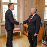 Zastępca Prezydenta Rafał Rudnicki wita Ambasadora Litwy