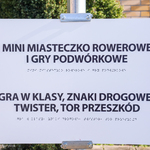 Plansza informująca o miasteczku ruchu drogowego