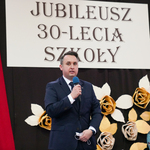 Zastępca Prezydenta Przemysław Tuchliński przemawia do mikrofonu podczas uroczystości