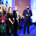 Laureaci i zastępca prezydenta Adam Musiuk