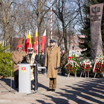 Kapelani Wojska Polskiego przemawiają do uczestników uroczystości