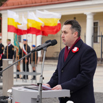 Zastępca prezydenta Przemysław Tuchliński przemawia do uczestników uroczystości