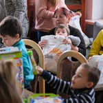 Dzieci z Ukrainy wraz z opiekunkami