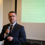 Zastępca Prezydenta Adam Musiuk przemawia do uczestników spotkania