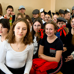 Uczniowie ze Szkoły Podstawowej nr 43 w Białymstoku podczas uroczystego apelu