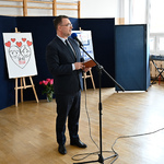 Zastępca prezydenta Adam Musiuk przemawia podczas uroczystości