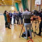 Zastępca prezydenta Przemysław Tuchliński odpowiada na pytania dziennikarzy podczas konferencji prasowej