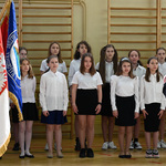 Uczniowie Szkoły Podstawowej nr 2 w Białymstoku podczas uroczystości