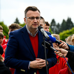 Zastępca prezydenta Rafał Rudnicki przemawia podczas uroczystości
