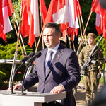 Zastępca prezydenta Przemysław Tuchliński przemawia podczas uroczystości