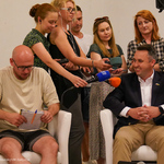 Zastępca prezydenta Przemysław Tuchliński odpowiada na pytania dziennikarzy