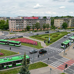 Autobusy BKM na skrzyżowaniu ulic Dąbrowskiego i PIłsudskiego