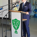 Dyrektor Zespołu Szkół Rolniczych w Białymstoku przemawia przemawia podczas uroczystości