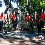 Warta honorowa przy Pomniku Katyńskim