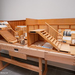 Prezentacja miniaturki schodów wykonanych z olchy oraz brzozy