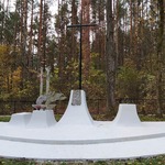 Cmentarz w lesie Bacieczki