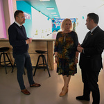 Zastępcy prezydenta Rafał Rudnicki i Przemysław Tuchliński oraz Pani Dyrektor mgr inż. Anna Niczyporuk w ZSE w Białymstoku