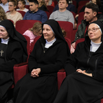 Trzy siostry zakonne podczas Misyjnego Koncertu Kolęd