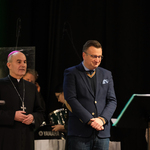 Zastępca prezydenta Rafał Rudnicki oraz Henryk Ciereszko biskup pomocniczy podczas Misyjnego Koncertu Kolęd