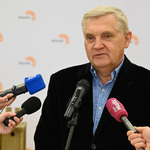 Prezydent Tadeusz Truskolaski odpowiada na pytania dziennikarzy