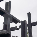 Krzyże przy pomniku W Hołdzie Sybirakom