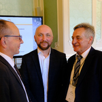Zastępca prezydenta Zbigniew Nikitorowicz wraz z Przewodniczącym Rady Miasta Łukaszem Prokorymem oraz radnym Tyszkiewiczem