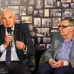 Prezydent Tadeusz Truskolaski odpowiada na pytania dziennikarzy podczas konferencji prasowej