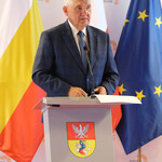 Prezydent Tadeusz Truskolaski przemawia podczas sesji