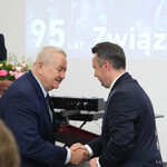 Zastępca prezydenta Przemysław Tuchliński wraz z przedstawicielem Sybiraków