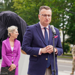Zastępca prezydenta Rafał Rudnicki przemawia do zebranych