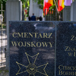 Tablica: Cmentarz Wojskowy