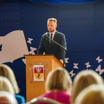 Poseł na Sejm Krzysztof Truskolaski przemawia podczas uroczystości
