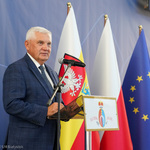Prezydent Tadeusz Truskolaski przemawia do uczestników spotkania 