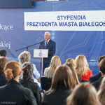 Prezydent Tadeusz Truskolaski przemawia podczas uroczystości 