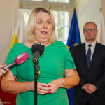 Prezes Wodociągów Białostockich Beata Wiśniewska  zabiera głos podczas konferencji prasowej