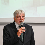 Robert Sadowski – Dyrektor – Muzeum Wojska w Białymstoku przemawia podczas wydarzenia