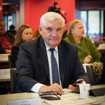 Prezydent Tadeusz Truskolaski podczas sesji 