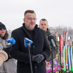 Zastępca prezydenta Rafał Rudnicki przemawia podczas konferencji prasowej 